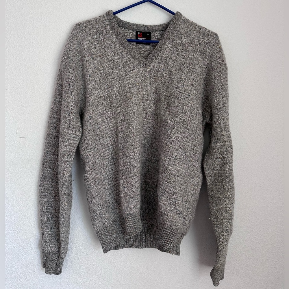 Vintage Robert Bruce Grey Confetti Wool Blend
Sweater Mens Large Made in USA